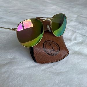 Ray-Ban round flash lens